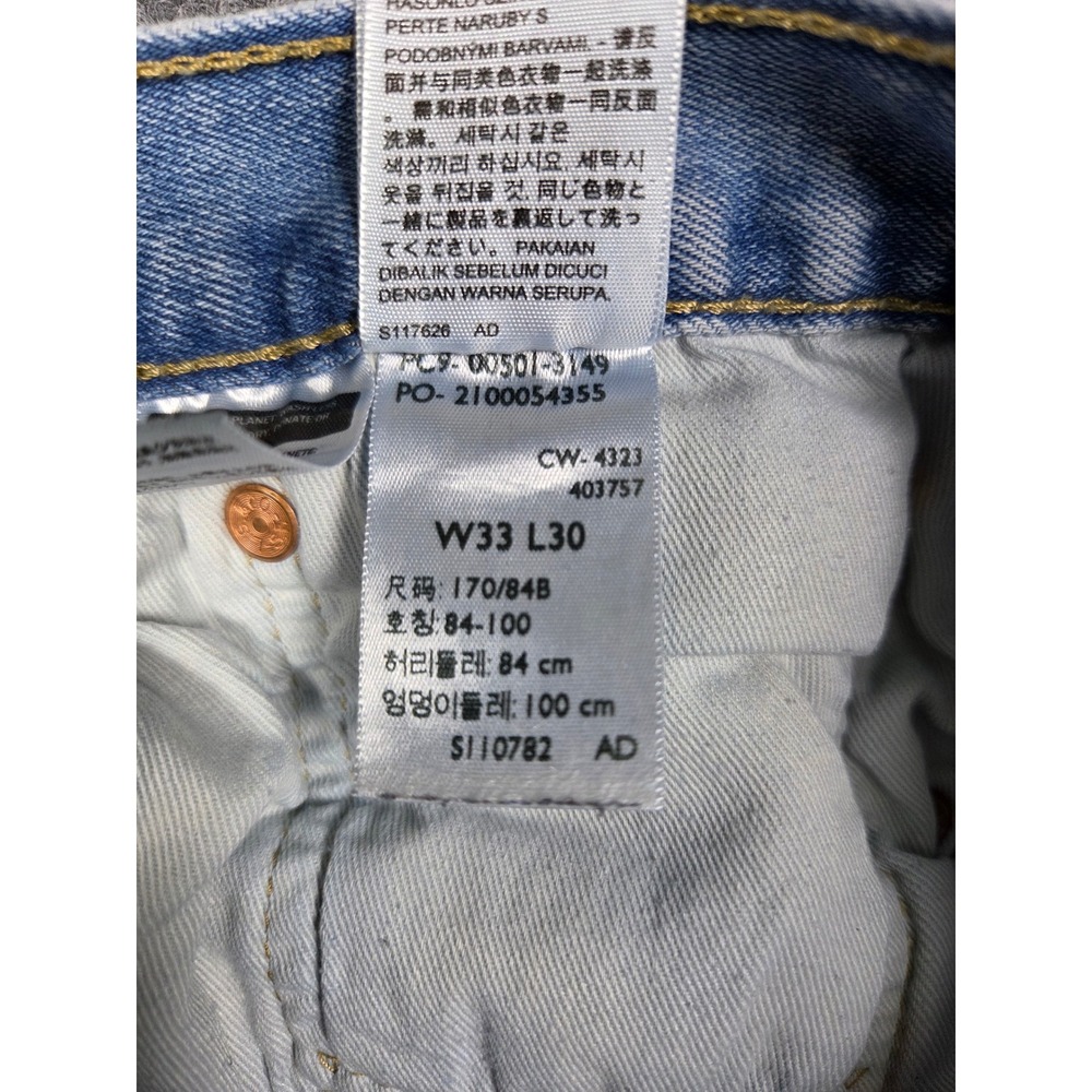 Levi's 501 Original Fit Jeans Mens 33x30 Light Wash Blue Button Fly Denim 78/4 - Picture 4 of 12